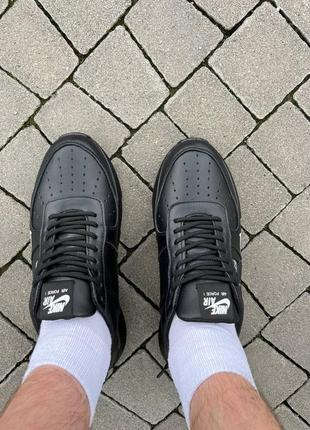 Мужские кожаные чёрные кроссовки найк nike5 фото