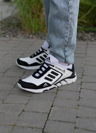 Чоловічі шкіряні кросівки адідас adidas