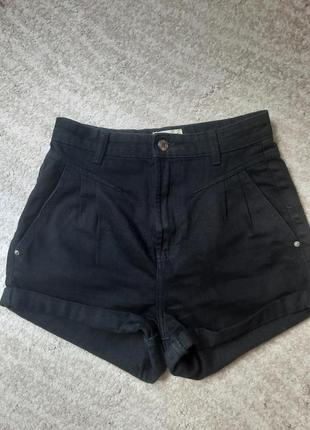 Шорти