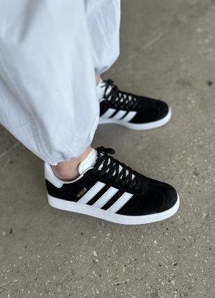 Женские кроссовки adidas gazelle black white адидас газели4 фото