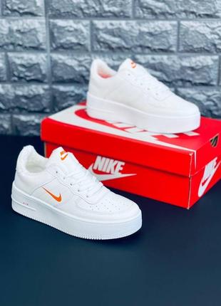 Nike air force1 белые с оранжевыми эмблемами размеры 36-412 фото