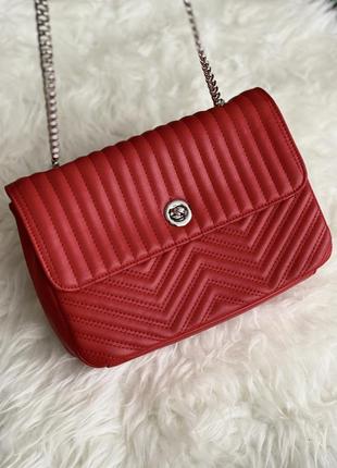 Стильна сумочка zara, червоного кольору середній розмір4 фото