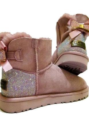 Угги женские пудровые ugg australia натуральный мех, замша.1 фото