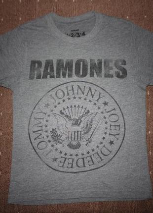 Футболка ramones 6-7 лет