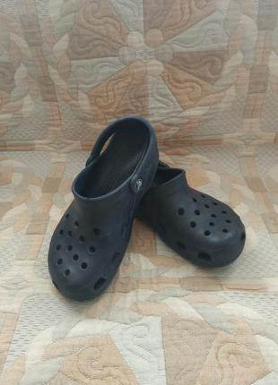 Шльопанці жіночі crocs