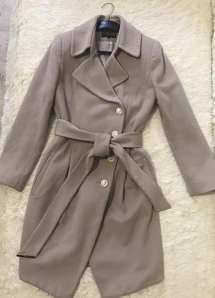 Осіннє пальто