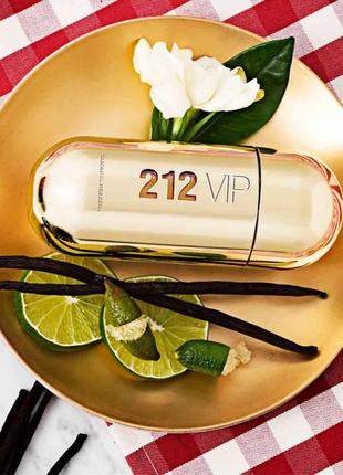 Парфумована вода carolina herrera 212 vip are you on the list? women 80 мл