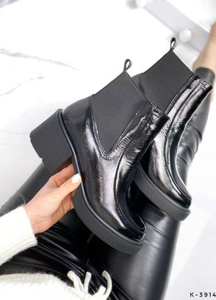 Натуральные кожаные лакированные черные демисезонные и зимние черные ботильоны - ботинки каблука2 фото