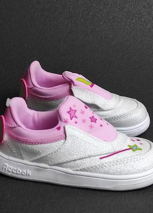 Дитячі легесенькі кросівочки reebok z peppa pig club c h06206