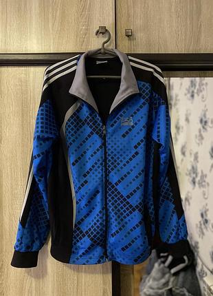 Кофта спортивная