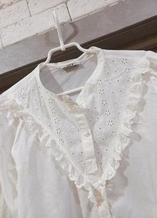 Дуже легка,натуральна ,фірменна біла блузка,сорочка,з широкими рукавами4 фото