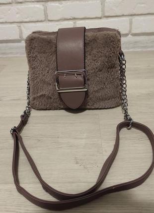 Клатч из экокожи и экомеха.