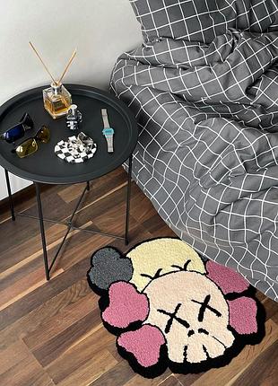 Ковер ручной работы kaws head