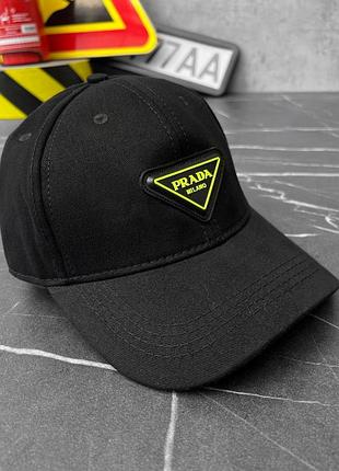 Бейсболка prada neon