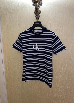 Футболка calvin klein