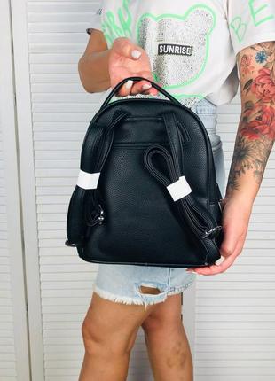 Качественный и компактный молодежный рюкзак из эко кожи3 фото