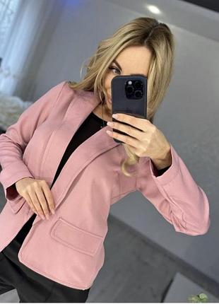 Стильний жіночий піджак