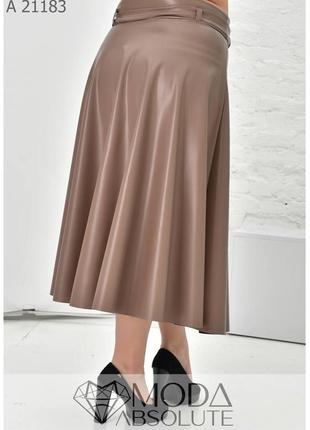 Кофейная стильная юбка миди из эко-кожи на трикотажной основе батал с 50 по 74 размер4 фото