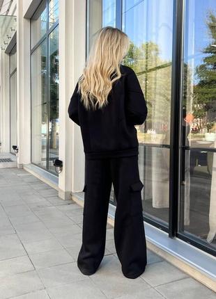 Брюки карго и кофта