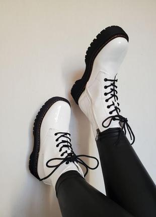 Ботинки женские, белые мартинсы, ботинки dr. martens2 фото