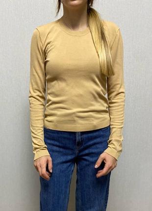 Лонгслів у бежевому кольорі