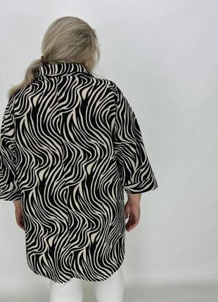 Стильна літня жіноча туніка-сорочка вільного крою з 62 по 76 розмір3 фото