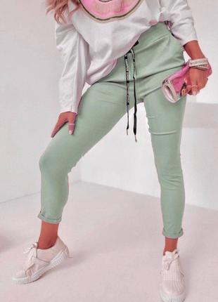 Женские летние брюки из стейч коттона мятного цвета батал с 50 по 60 размер1 фото