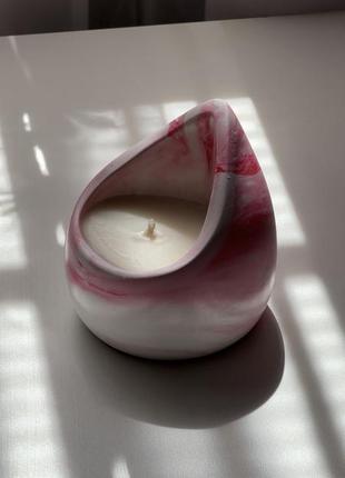 Свічка в кашпо у виді краплі з соєвим воском (аромат брусниця) 100 мл та 20+ год. горіння