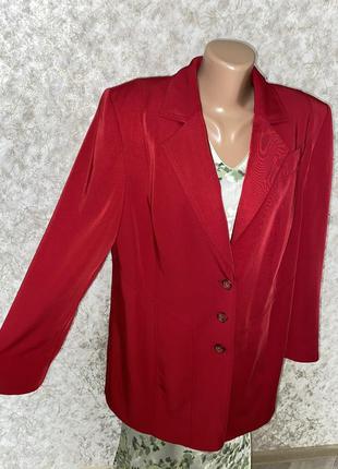 Червоний піджак,жакет бордовий