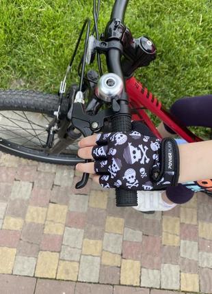 Велоперчатки детские спортивные велосипедные перчатки для езды на велосипеде 5454 череп s ku-223 фото
