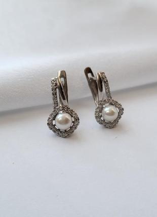 Срібні сережки (пара) сережки з білим перловим антеєм срібло 925 покрито родієм  20162р  3.75г