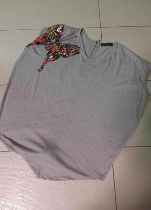 Футболочка с декором пайетками 8-10 размера
