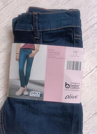 Новые термо джинсы alive на девочку, на подкладке. 9-10р / 140см.