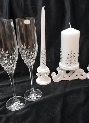 Набір весільні келихи, свічки та свічник. "стразы"1 фото