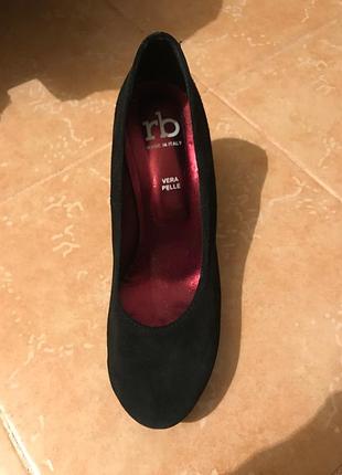 Туфли на танкетке