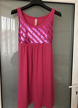 Молодіжна яскрава сукня