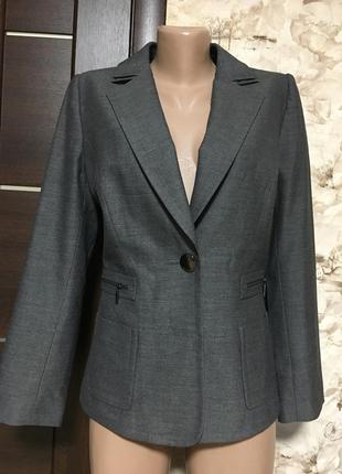 Стильный жакет,пиджак на одну пуговицу tahari,arthur s.levine