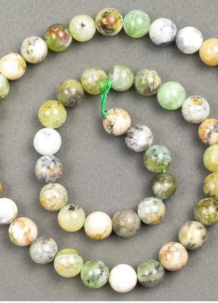 Натуральный камень зеленый опал бусины на нитке d-10мм l-39см +-