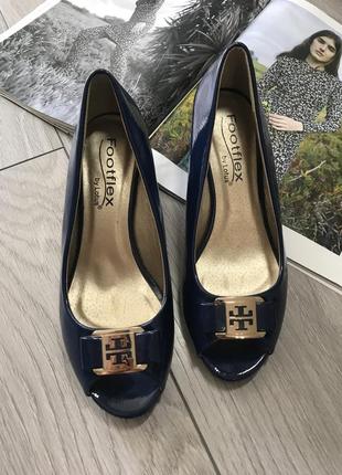 Туфлі щ відкритим носиком від footflex p.37