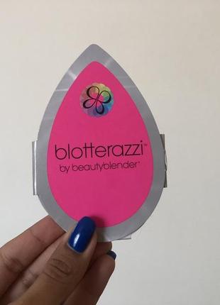 Матирующий спонж beautyblender1 фото