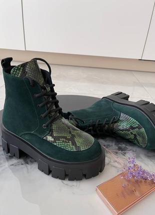 Ботинки замшевые зеленые изумрудные10 фото
