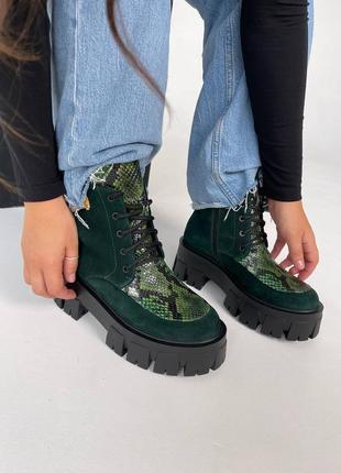 Ботинки замшевые зеленые изумрудные