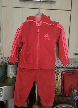 Спортивний костюм adidas