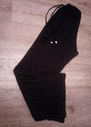 Стильные брюки в полоску