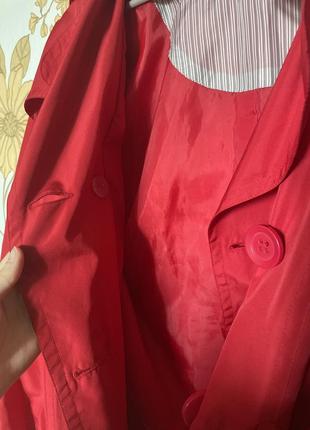 Красный плащ-куртка4 фото