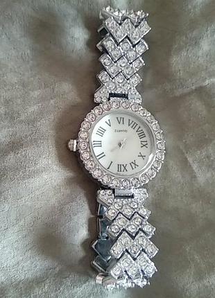 Часы под серебро