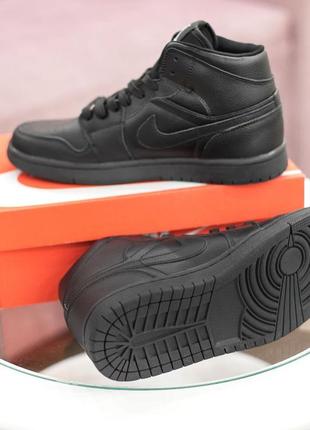 Nike air jordan 1 retro кроссовки мужские кожаные топ найк джордан высокие осенние черные3 фото