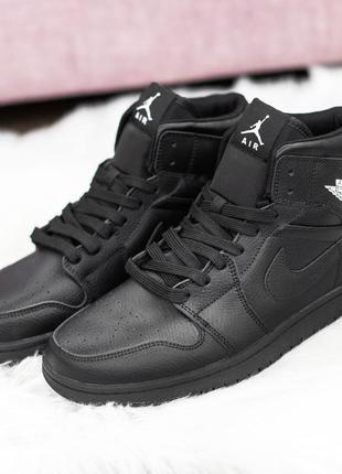 Nike air jordan 1 retro кроссовки мужские кожаные топ найк джордан высокие осенние черные6 фото