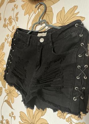 Чорні джинсові шорти stradivarius3 фото