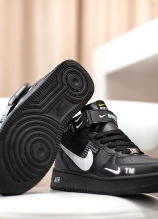 Nike air force 1 mid кросівки жіночі шкіряні топ найк форс високі чорні з білим осінні кеди9 фото